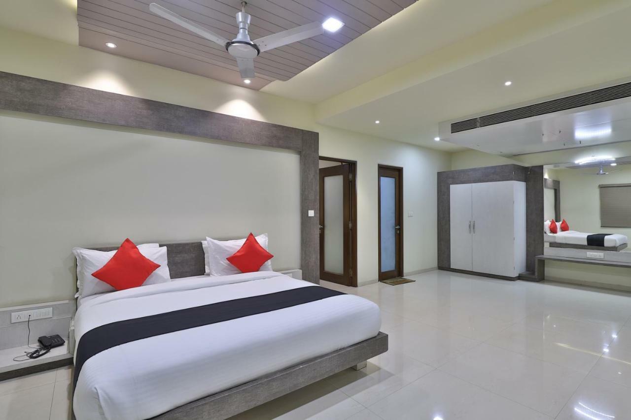 Capital O 47284 Atithi Resort Bharuch Bagian luar foto